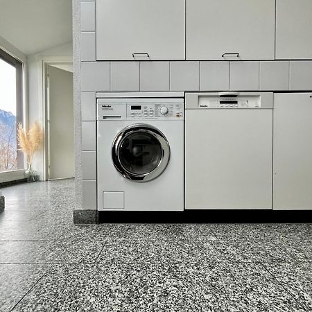 Wohnung Mit Grossartiger Seesicht Und Balkon Spiez Kültér fotó