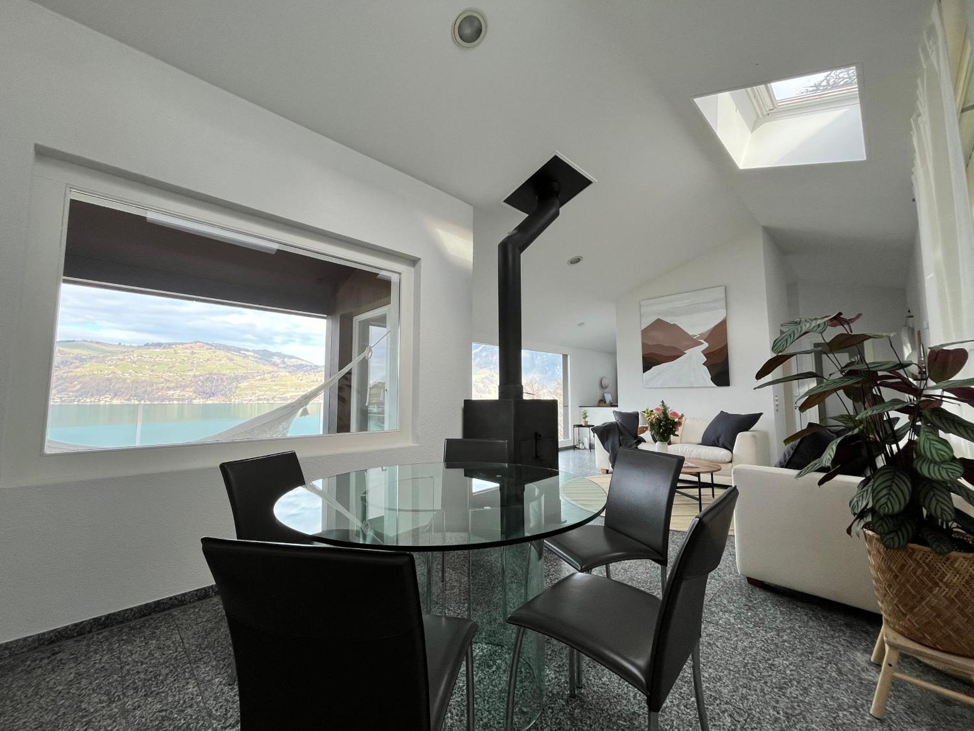 Wohnung Mit Grossartiger Seesicht Und Balkon Spiez Kültér fotó