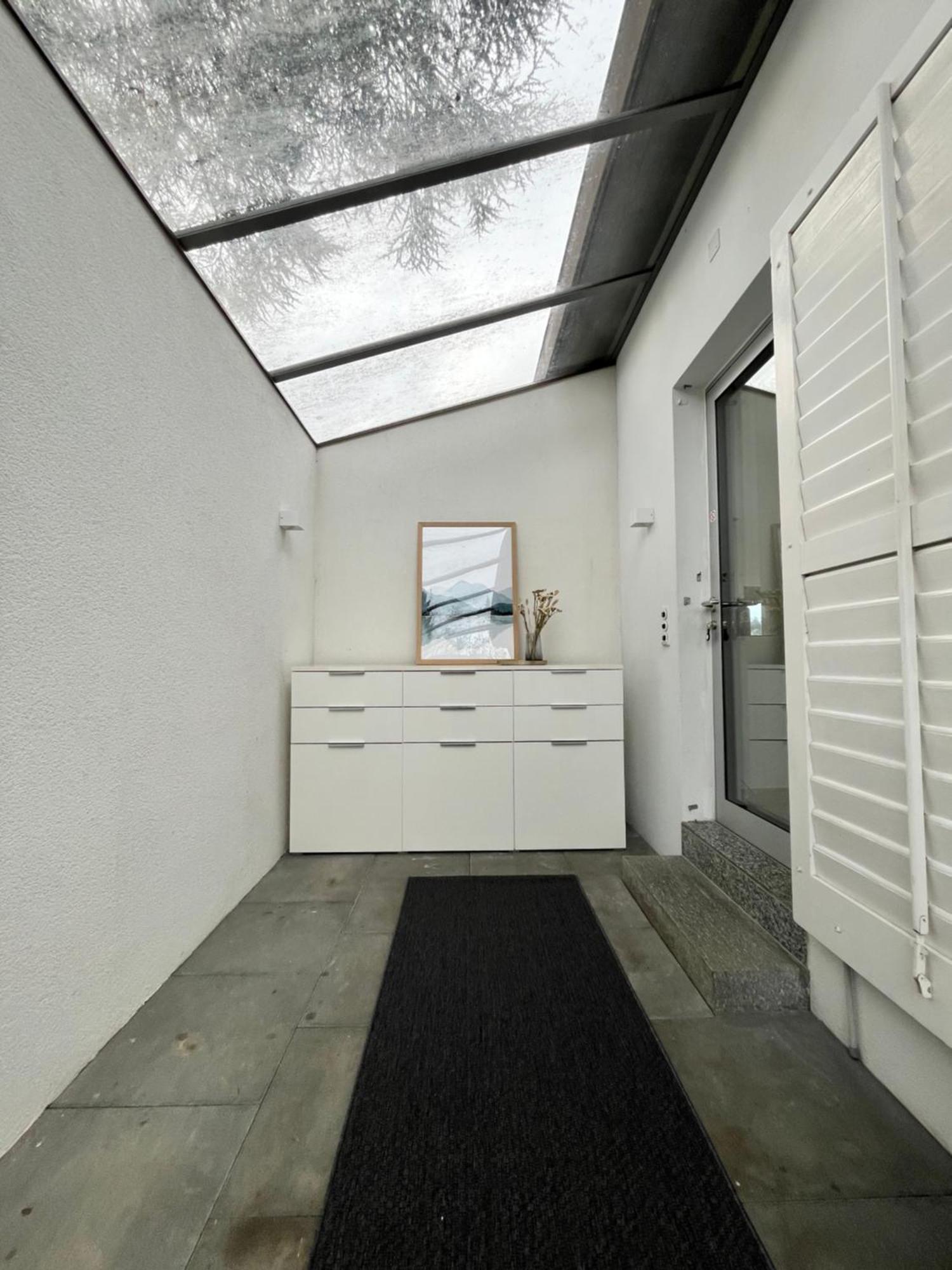 Wohnung Mit Grossartiger Seesicht Und Balkon Spiez Kültér fotó