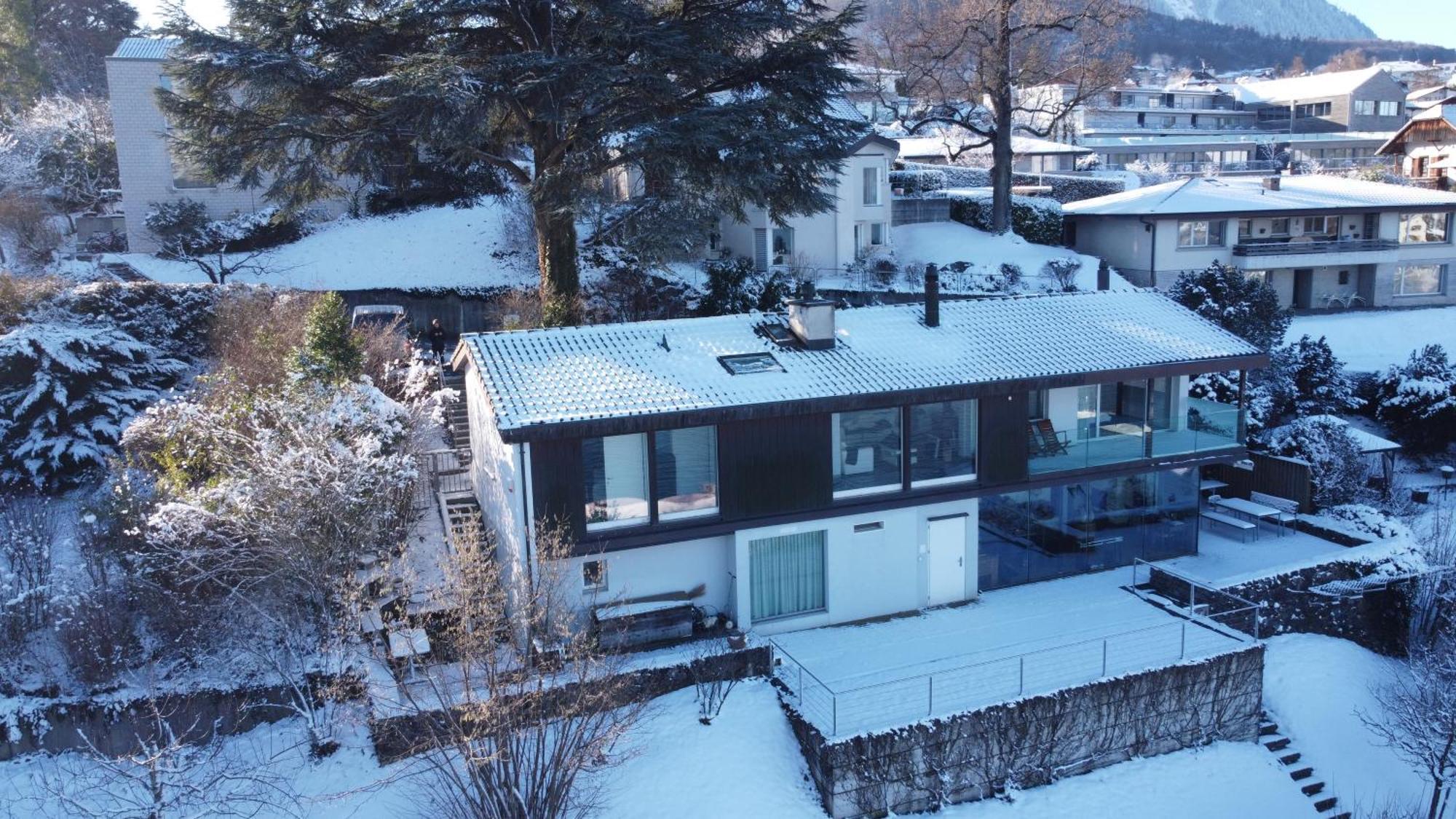 Wohnung Mit Grossartiger Seesicht Und Balkon Spiez Kültér fotó
